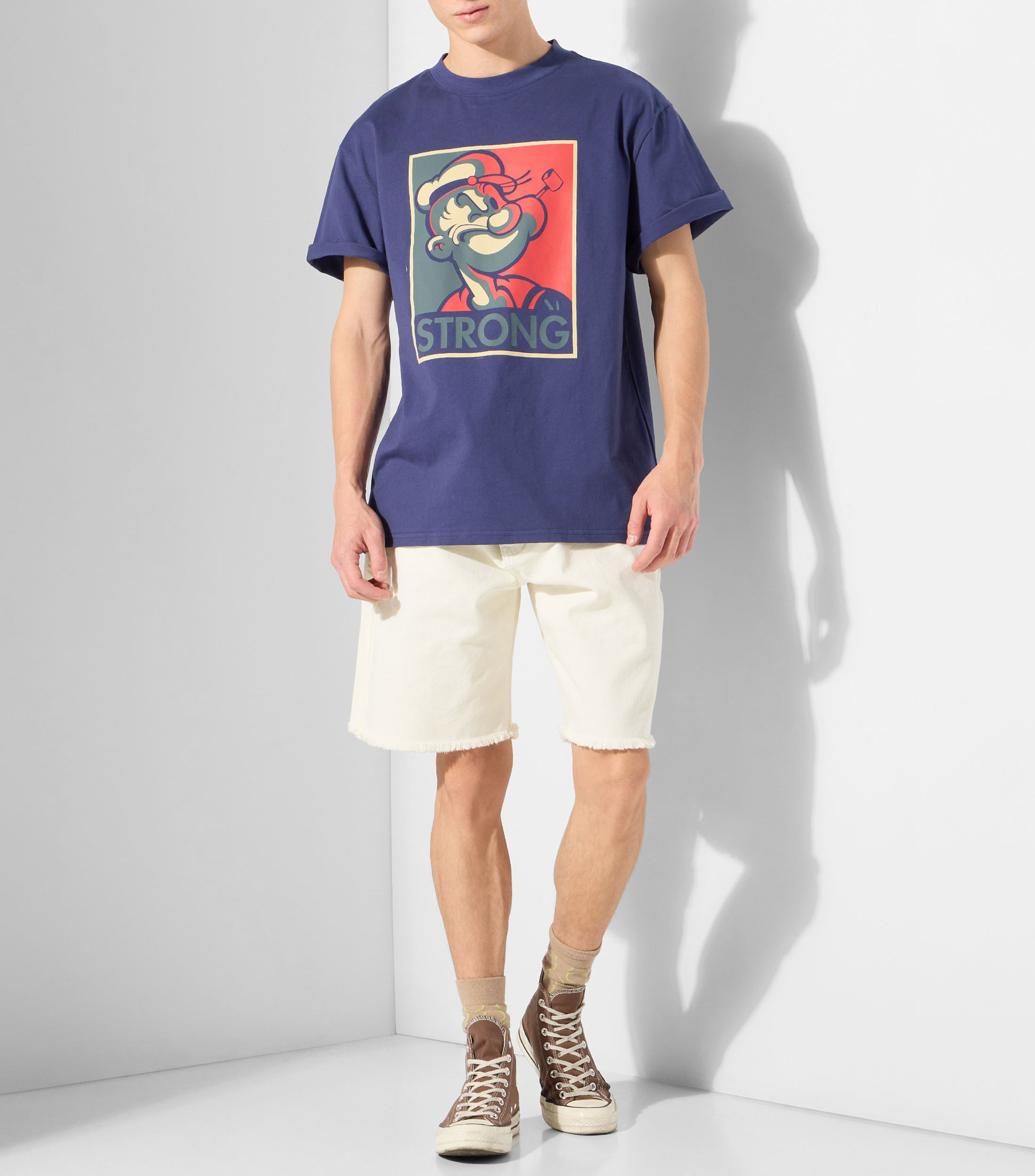 Playera de cuello redondo con manga corta estampada Hombre
